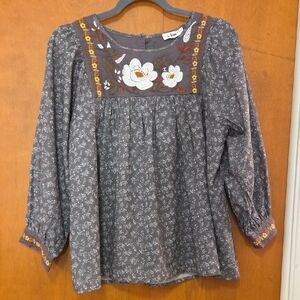 New With Tags In Loom Charcoal Floral Embroidered Blouse M